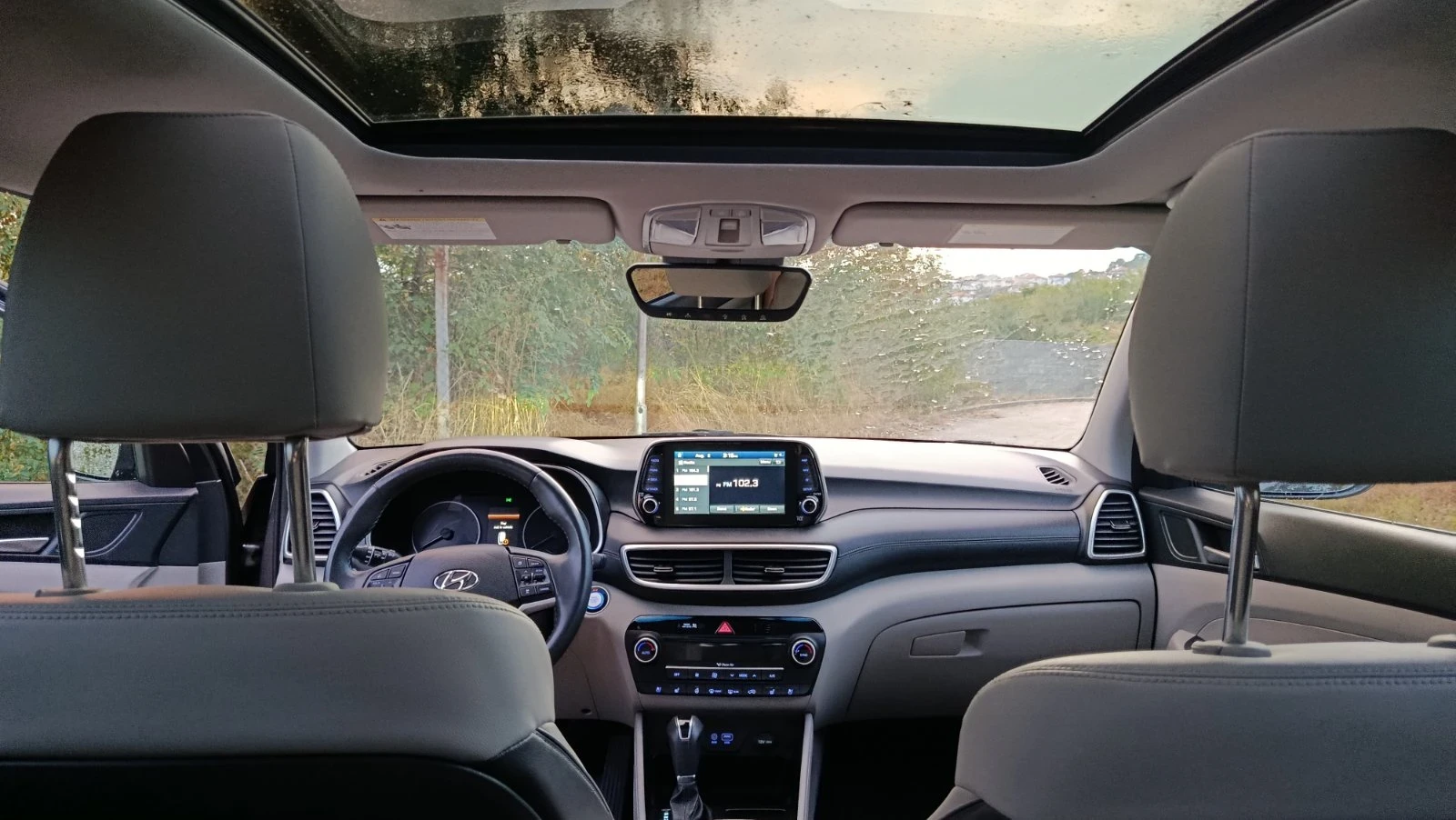 Hyundai Tucson, снимка 16 - Автомобили и джипове - 55767629