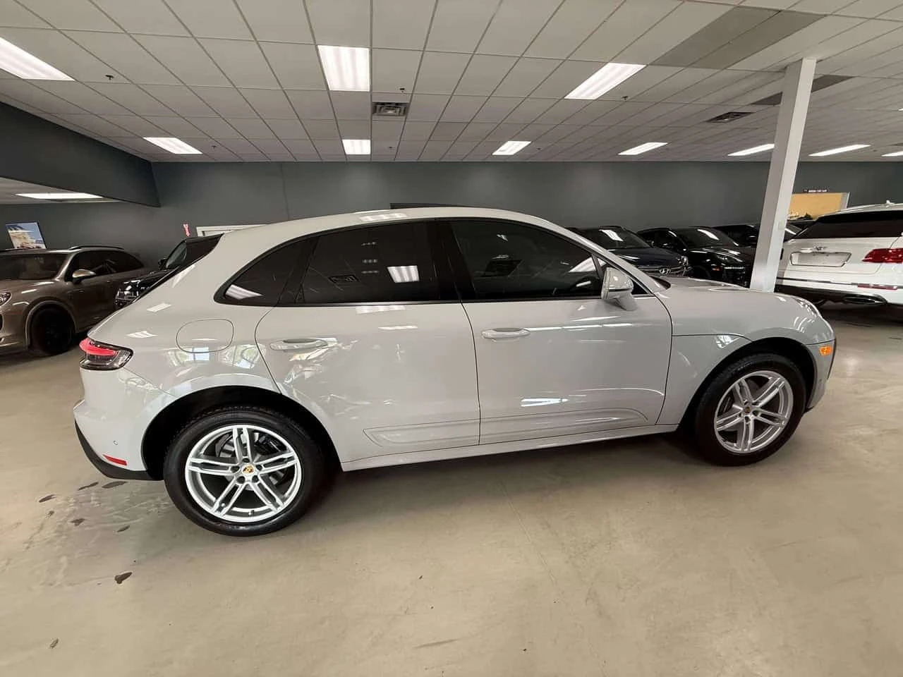 Porsche Macan * 2.0 AWD* * PARK ASSIST* * 360 CAMERA* * * CARFAX | Mobile.bg � ����������� 6