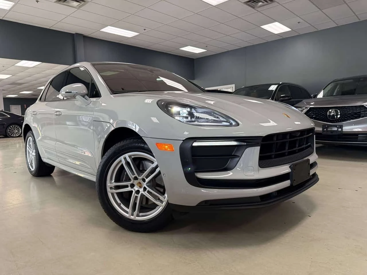 Porsche Macan * 2.0 AWD* * PARK ASSIST* * 360 CAMERA* * * CARFAX | Mobile.bg � ����������� 12