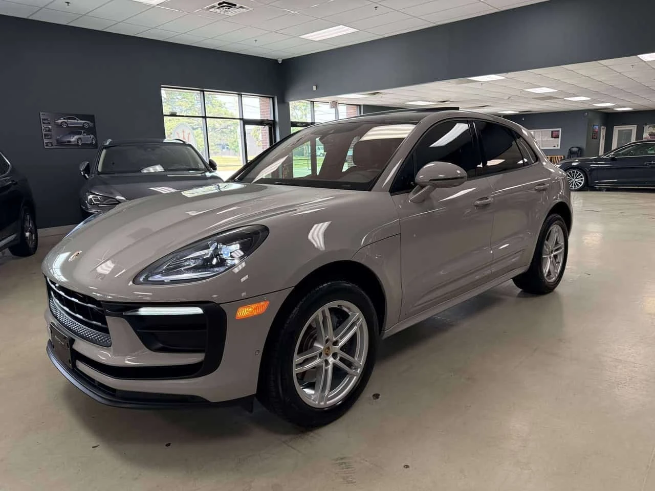 Porsche Macan * 2.0 AWD* * PARK ASSIST* * 360 CAMERA* * * CARFAX