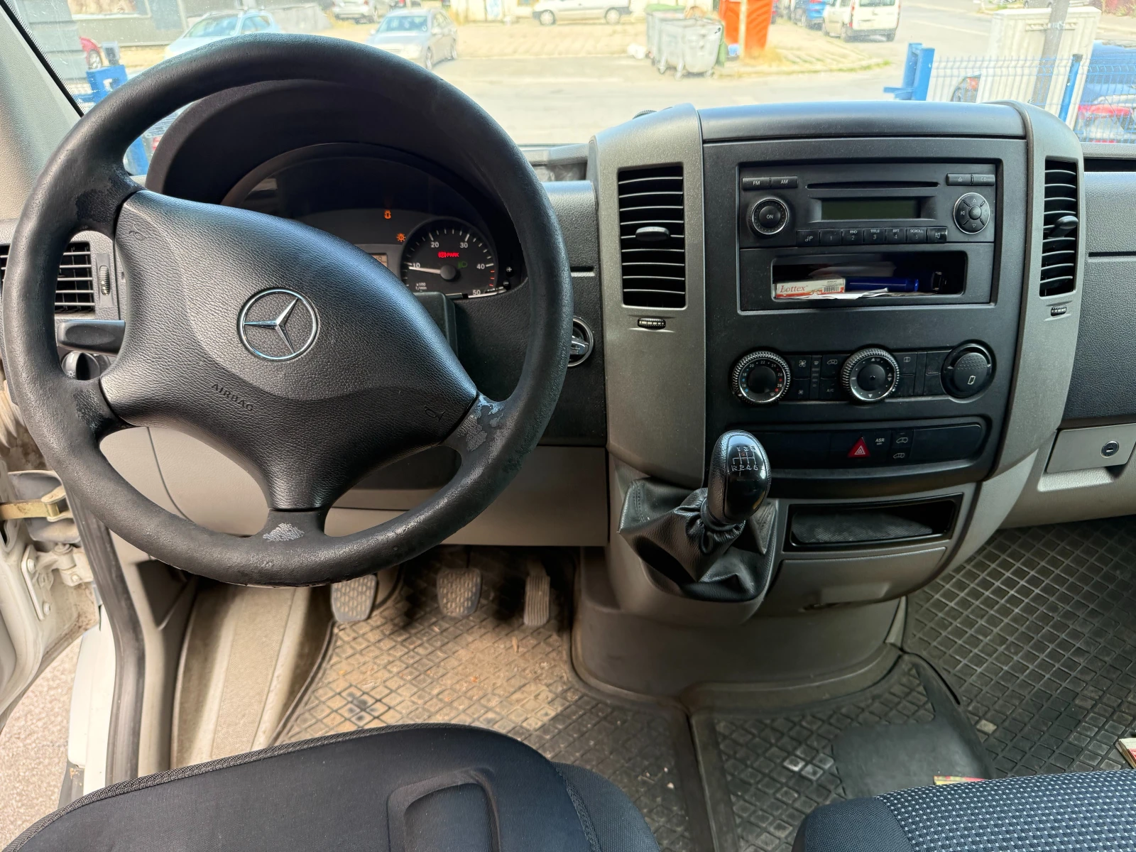 Mercedes-Benz Sprinter 311, снимка 8 - Бусове и автобуси - 55170926