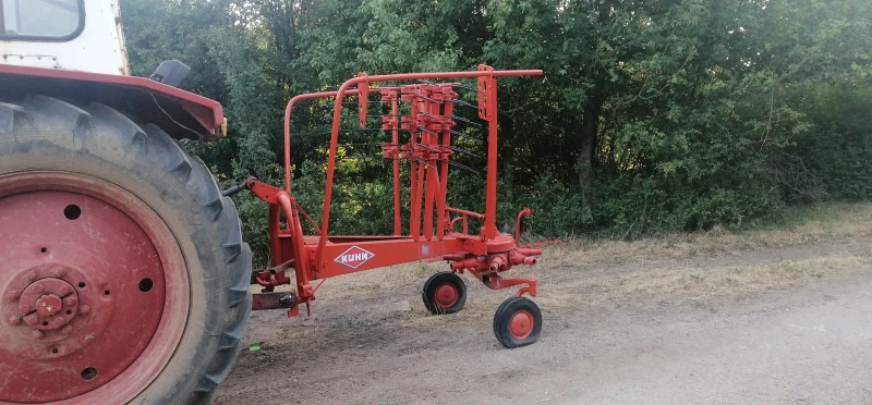 Сенообръщачка KUHN