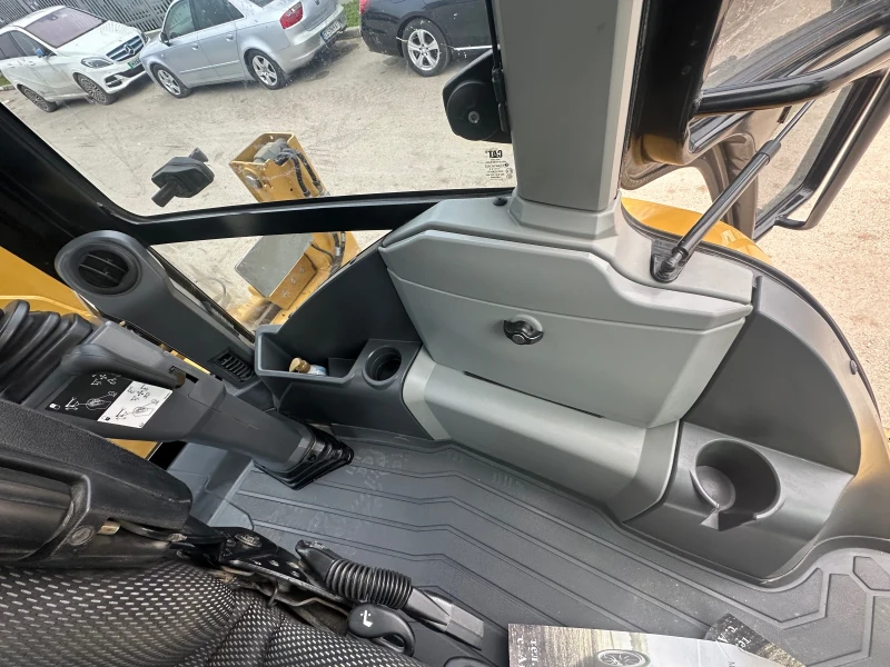 Багер Cat 434, снимка 14 - Индустриална техника - 52842837