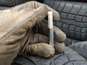 Гуми Зимни 205/60R16, снимка 6