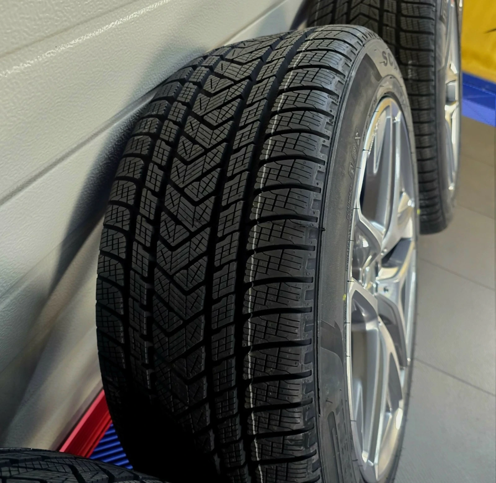    275/45R21  Mercedes-Benz GLE 450 AMG | Mobile.bg   8