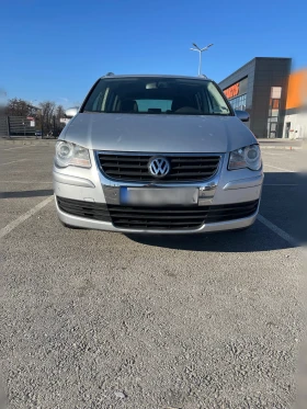 VW Touran 2.0 Ecofuel Park assist, снимка 3