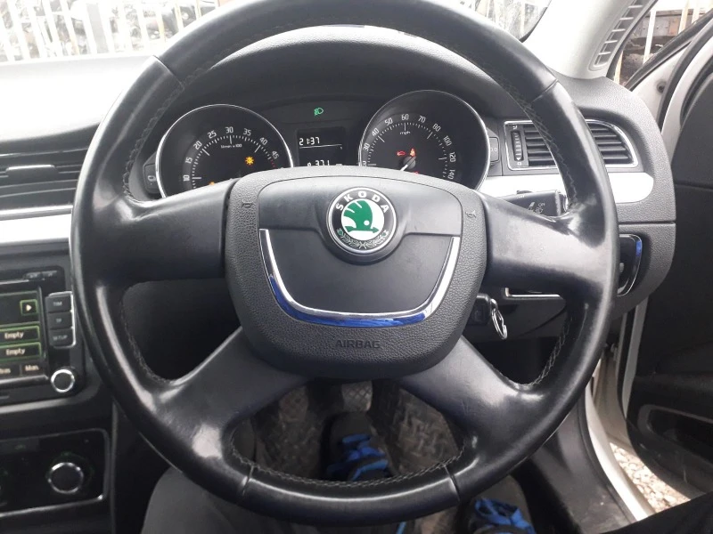 Skoda Superb 1.9TDI-105  к. с, снимка 7 - Автомобили и джипове - 39295170