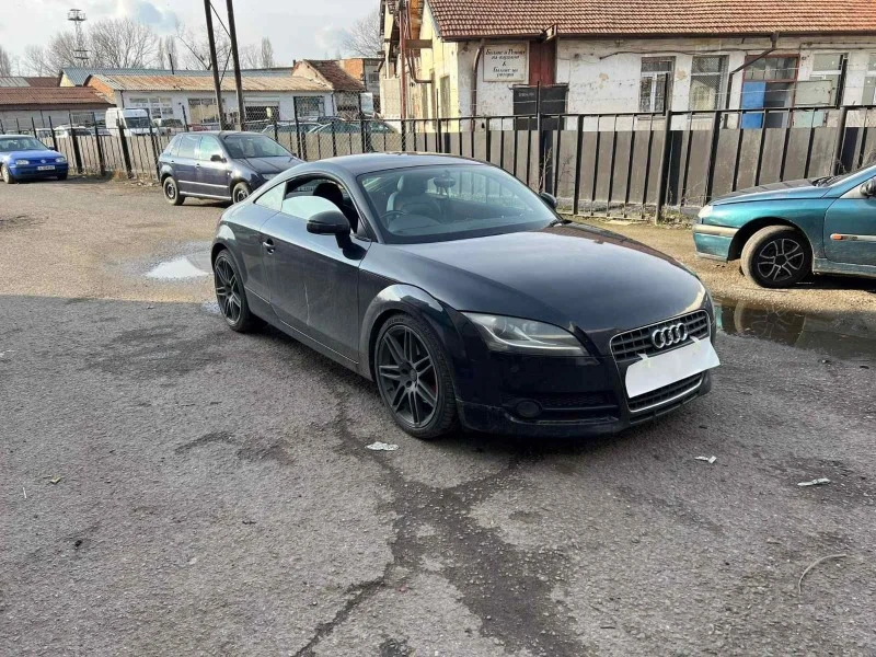 Audi Tt, снимка 1 - Автомобили и джипове - 47275109