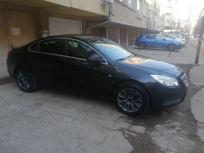 Opel Insignia 2000 куб. Евро 5, снимка 9 - Автомобили и джипове - 48958508