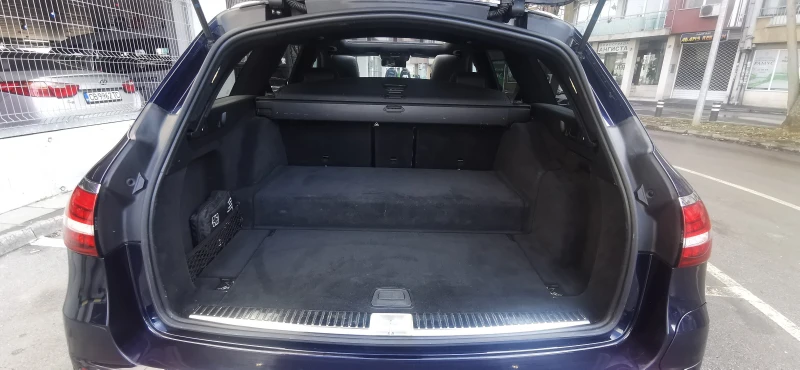 Mercedes-Benz E 300 de/AMG-Line /360 Camera/Panorama/Burmester/Кожа, снимка 8 - Автомобили и джипове - 52283435