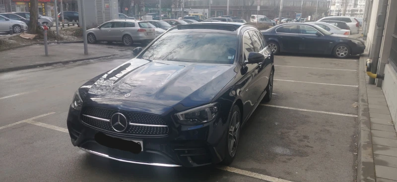 Mercedes-Benz E 300 de/AMG-Line /360 Camera/Panorama/Burmester/Кожа, снимка 4 - Автомобили и джипове - 52283435