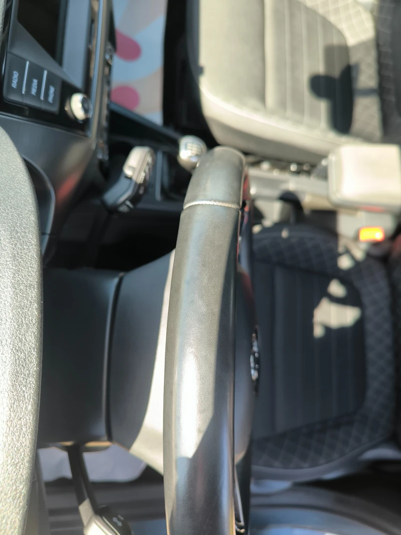 Skoda Fabia 1.0TSI 110hp EURO6, снимка 12 - Автомобили и джипове - 50088238