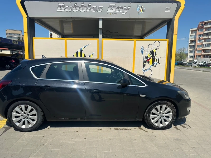 Opel Astra 1.7 CDTI, снимка 2 - Автомобили и джипове - 52474628