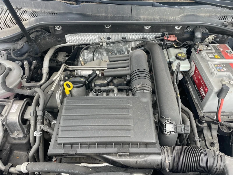 VW Golf 1.2TSI-HI-LINE-ITALIA, снимка 16 - Автомобили и джипове - 50453536