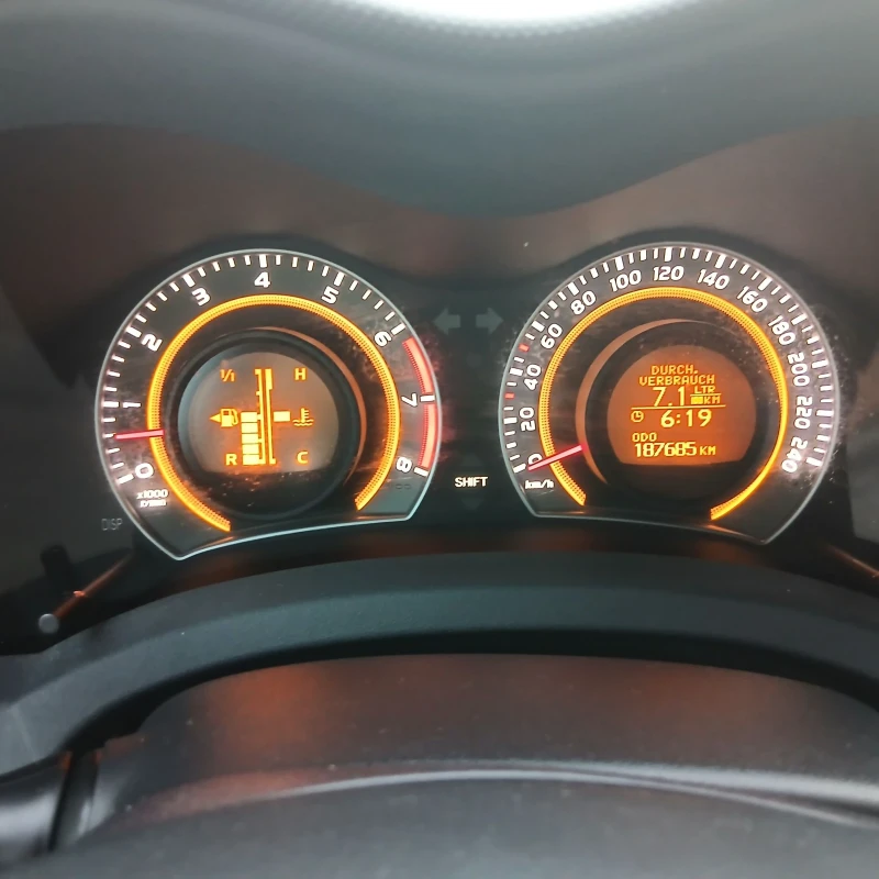 Toyota Auris  1.3 Life, снимка 17 - Автомобили и джипове - 51518064