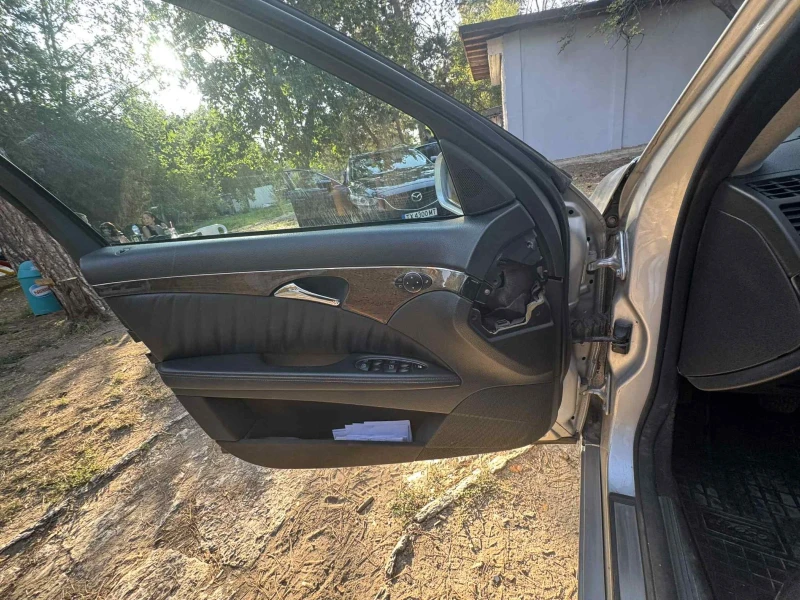 Mercedes-Benz E 270 E270 Avangart, снимка 7 - Автомобили и джипове - 51661800