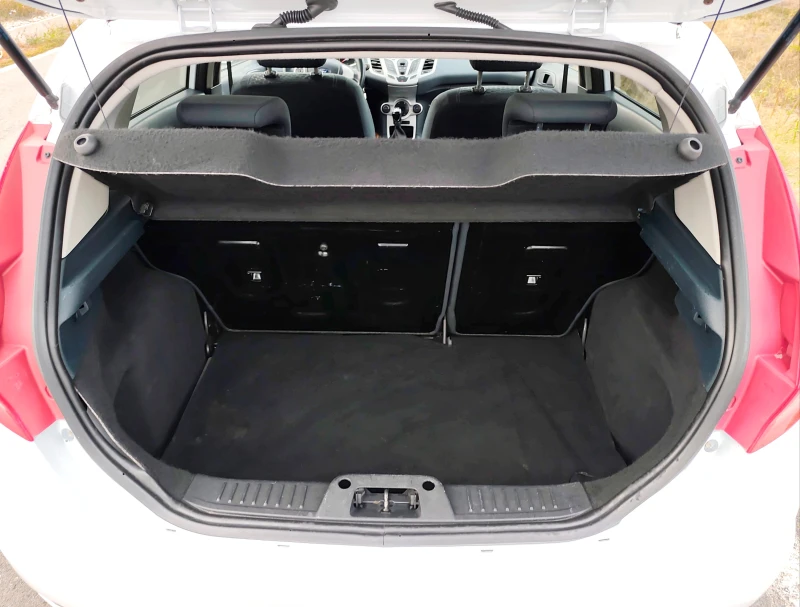 Ford Fiesta 1.4i 97ks BRC, снимка 9 - Автомобили и джипове - 52044854