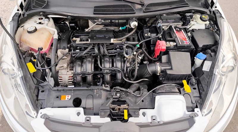 Ford Fiesta 1.4i 97ks BRC, снимка 10 - Автомобили и джипове - 52044854