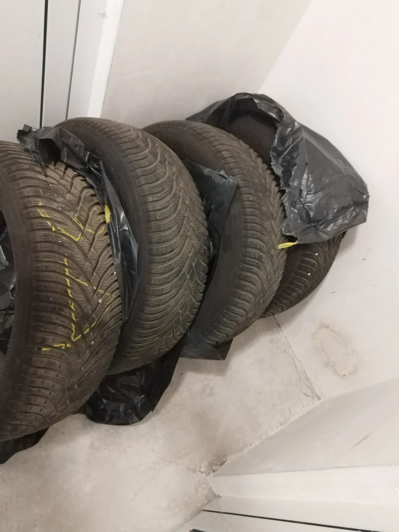 Peugeot 308 1.6 е-HDI 98, снимка 14 - Автомобили и джипове - 52857622