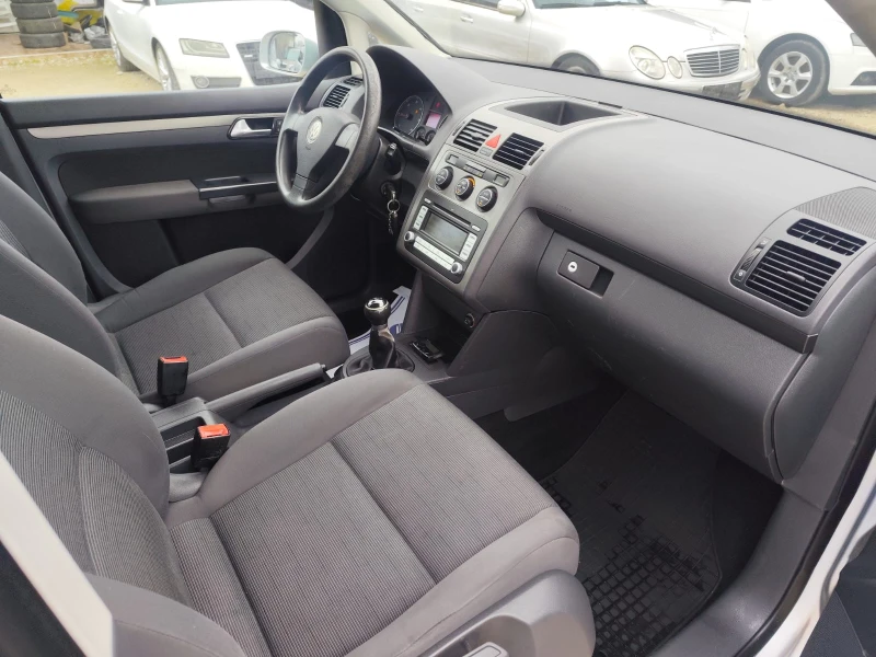 VW Touran 1.9 дизел 90 кс., снимка 12 - Автомобили и джипове - 53510910