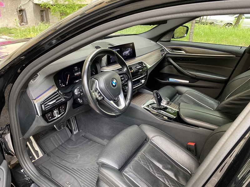 BMW 530 x Drive Luxury Line M-Performance, снимка 9 - Автомобили и джипове - 46249380