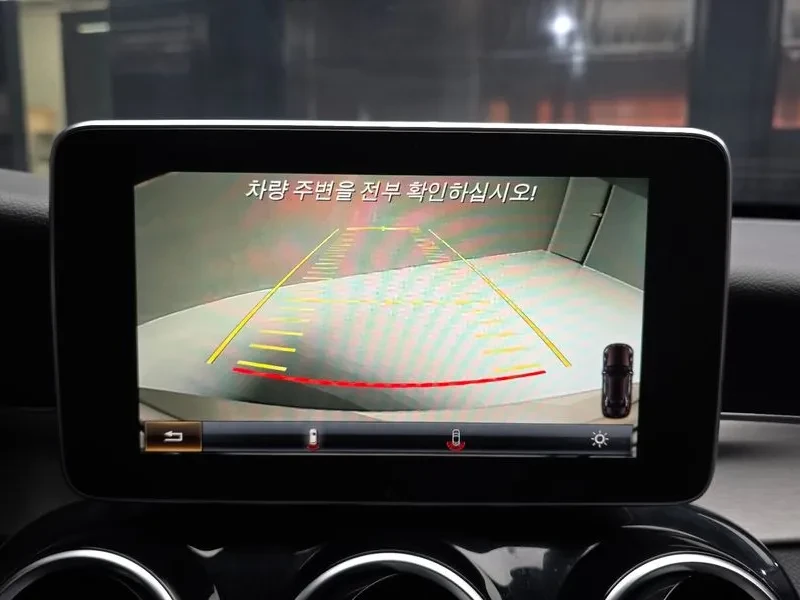 Mercedes-Benz C 200 2.0, снимка 15 - Автомобили и джипове - 54278066