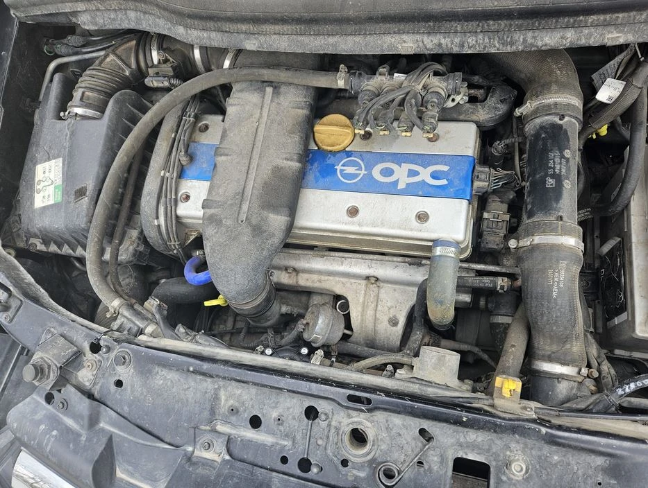 Opel Zafira OPC 2.0Turbo Газ, снимка 10 - Автомобили и джипове - 47084858