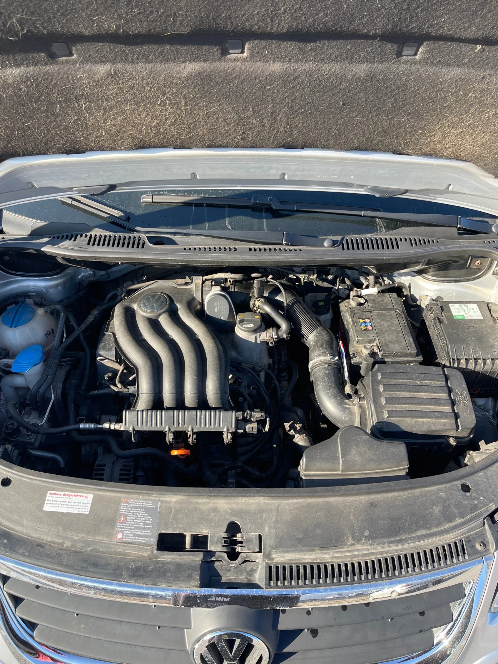 VW Touran 2.0 Ecofuel Park assist | Mobile.bg � ����������� 11