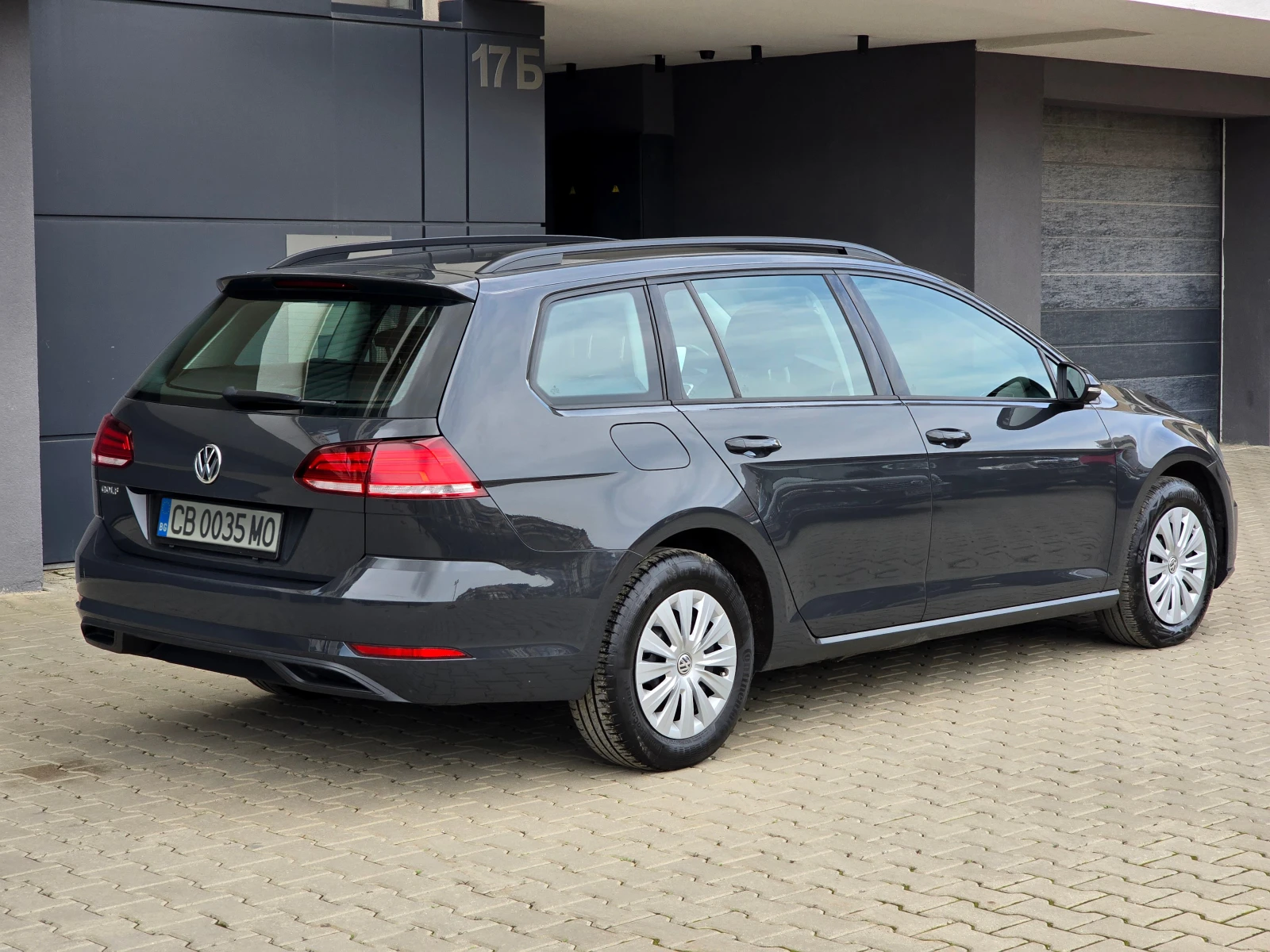 VW Golf Variant 1.6 TDI - изображение 2
