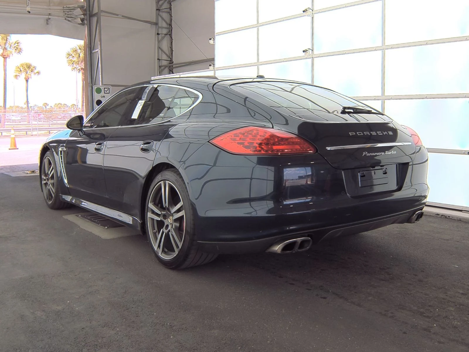 Porsche Panamera TURBO 4.8* Обдух* BURMESTER* Въздух* PDK* Keyless* - изображение 6