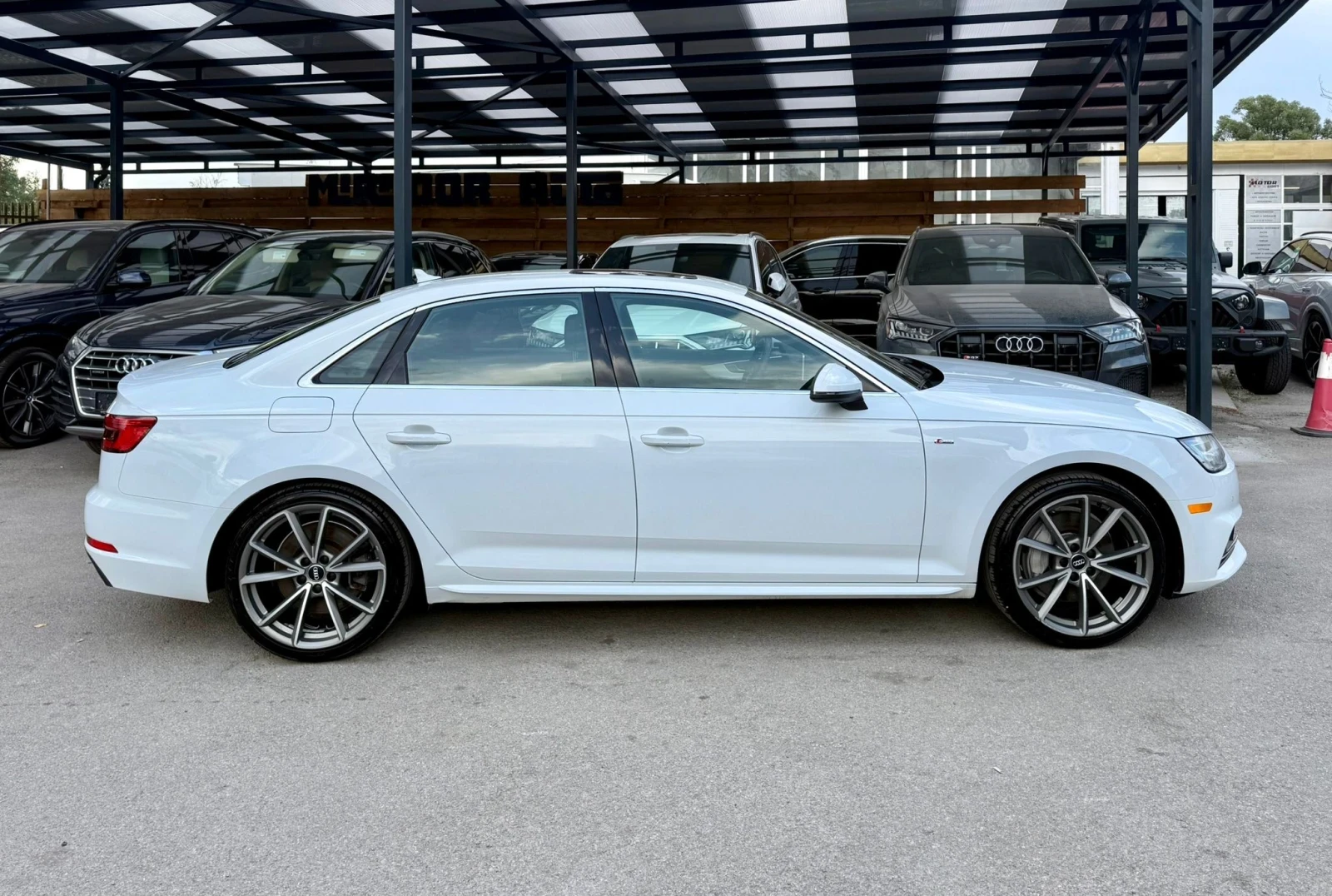 Audi A4 2.0TFSI Technik S-Line Quattro ВСИЧКИ ЕКСТРИ! - изображение 4