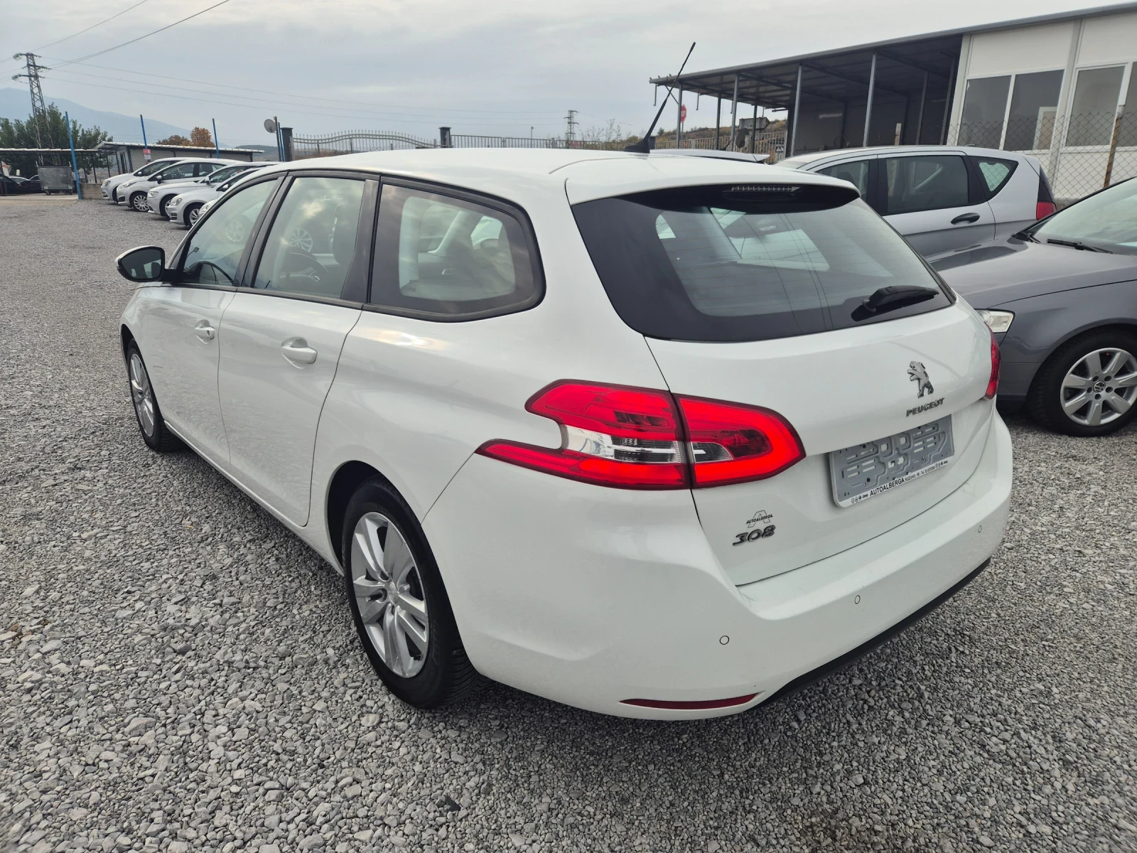 Peugeot 308 1.5 HDI   - изображение 6
