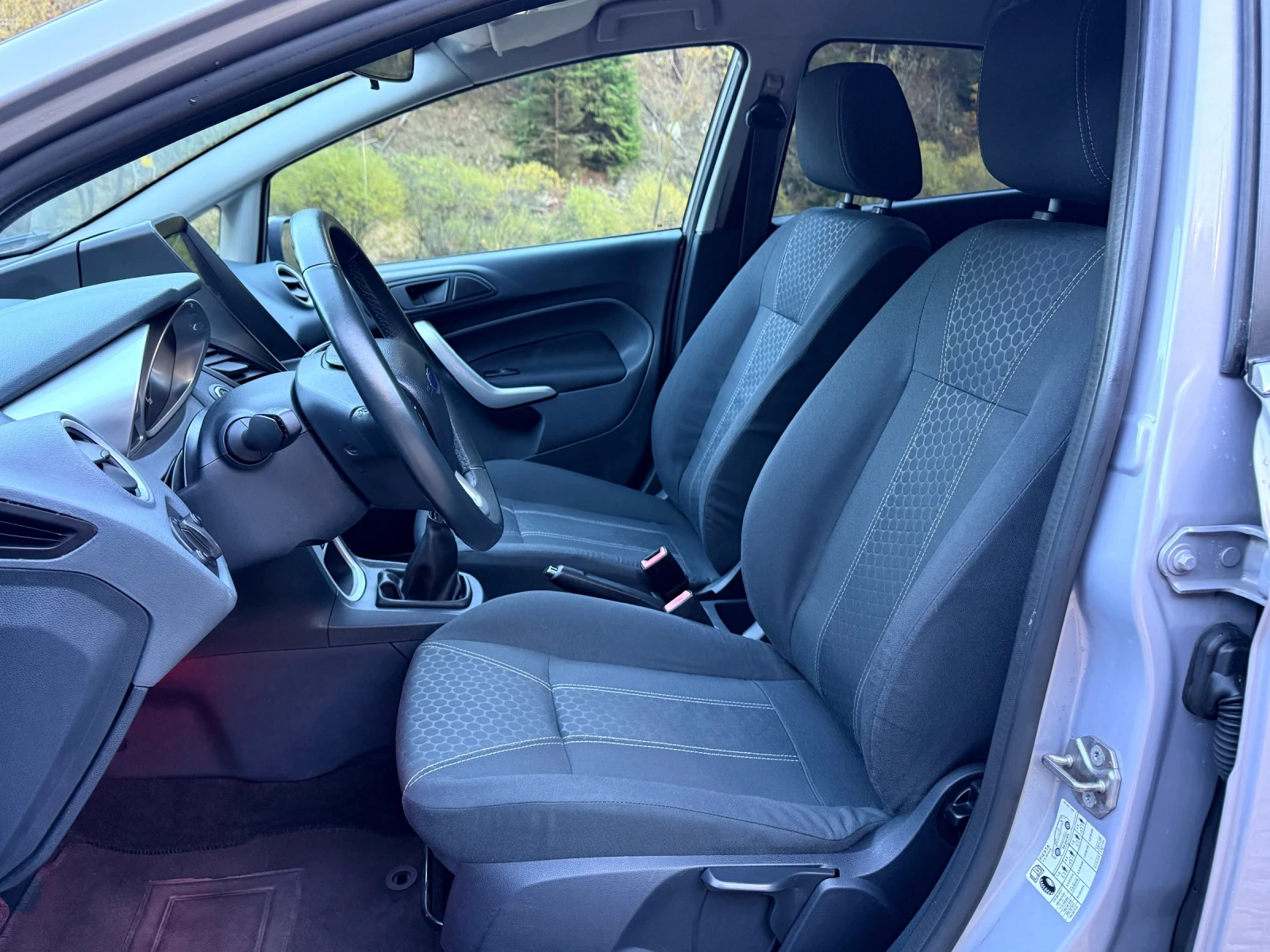 Ford Fiesta 1.4BiFuel* ГАЗ* АНДРОИД* KeyLess* ПОДГР.ПР.СТЪКЛО* - изображение 8