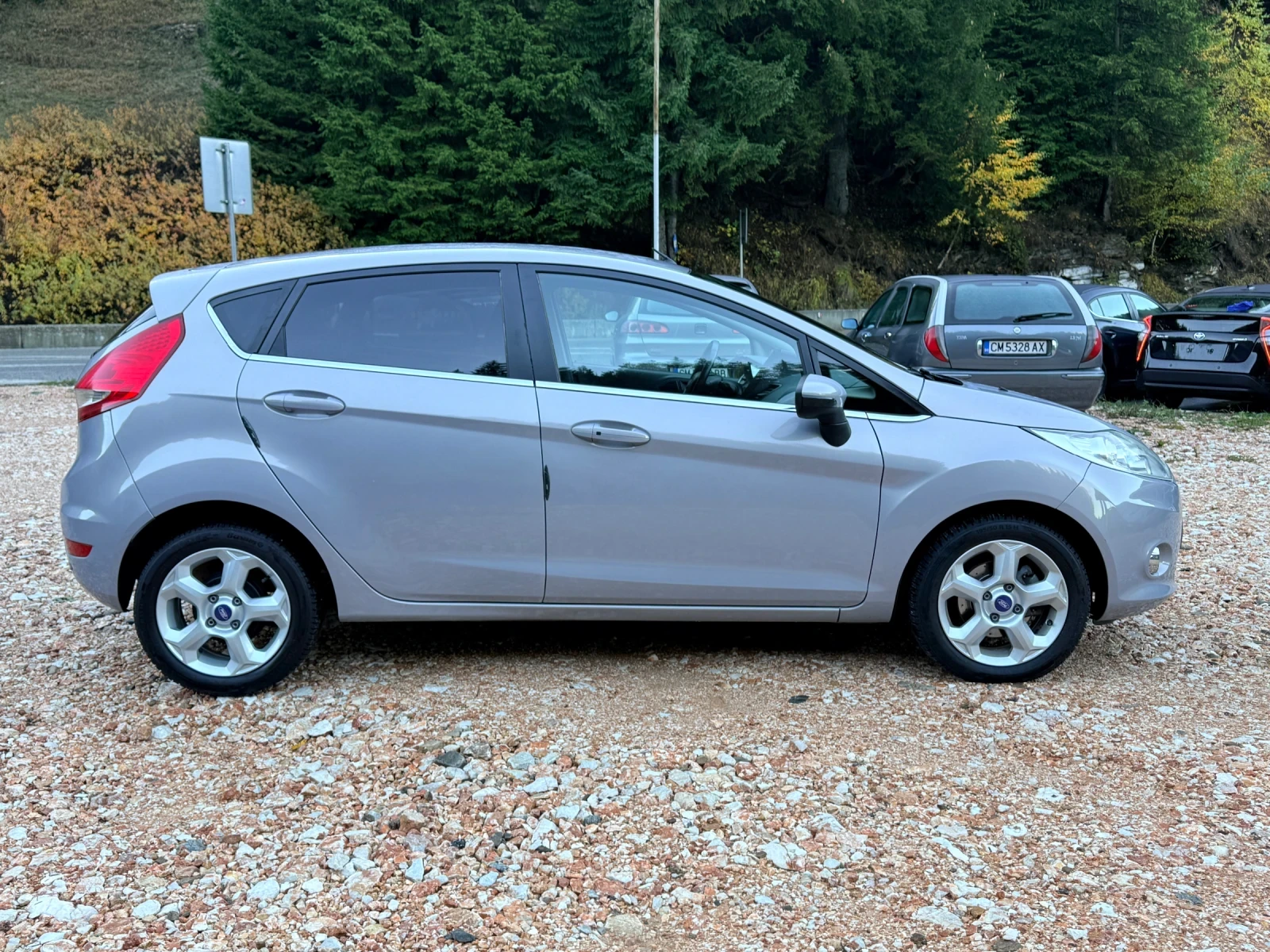 Ford Fiesta 1.4BiFuel* ГАЗ* АНДРОИД* KeyLess* ПОДГР.ПР.СТЪКЛО* - изображение 5