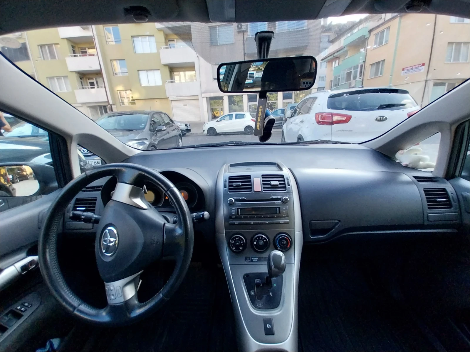 Toyota Auris  - изображение 4