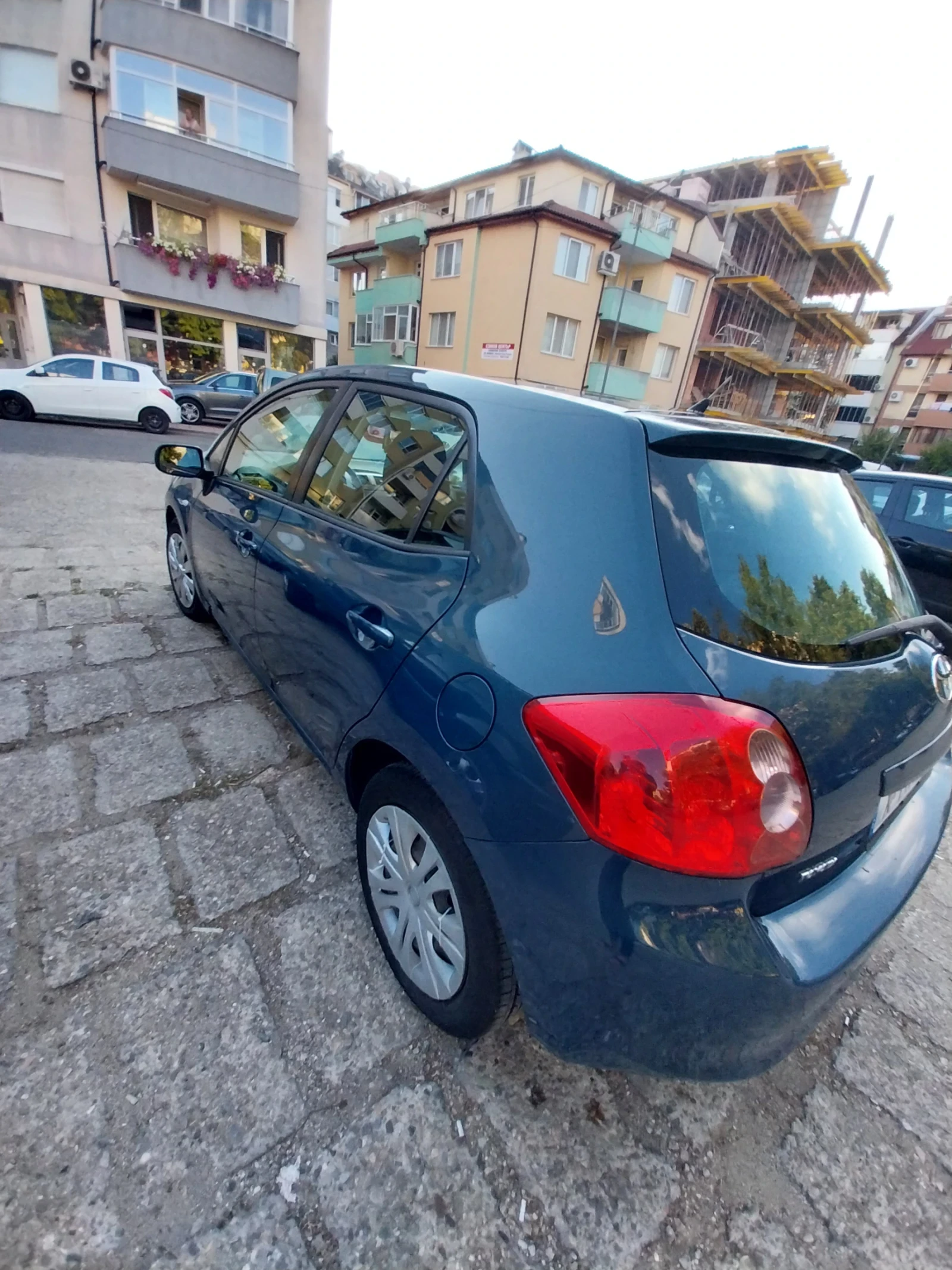 Toyota Auris  - изображение 8