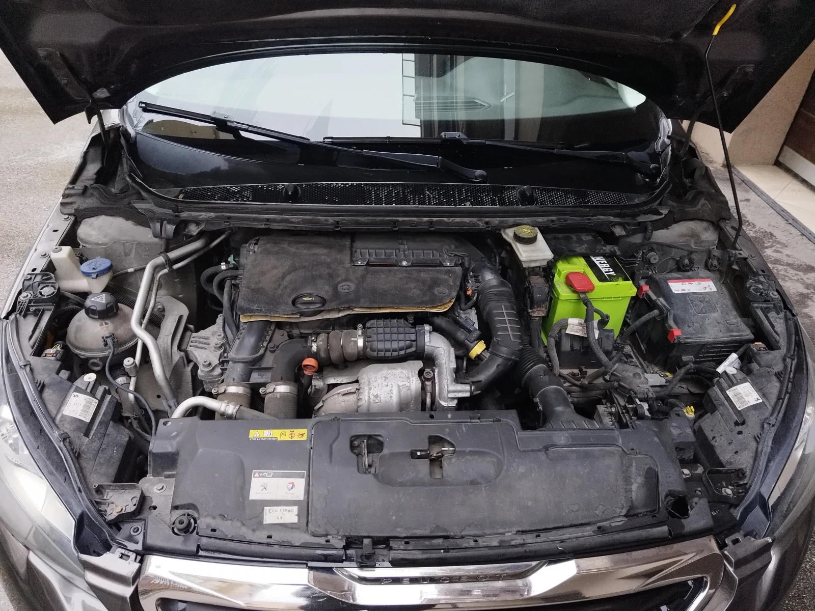 Peugeot 308 1.6 е-HDI 98 - изображение 6