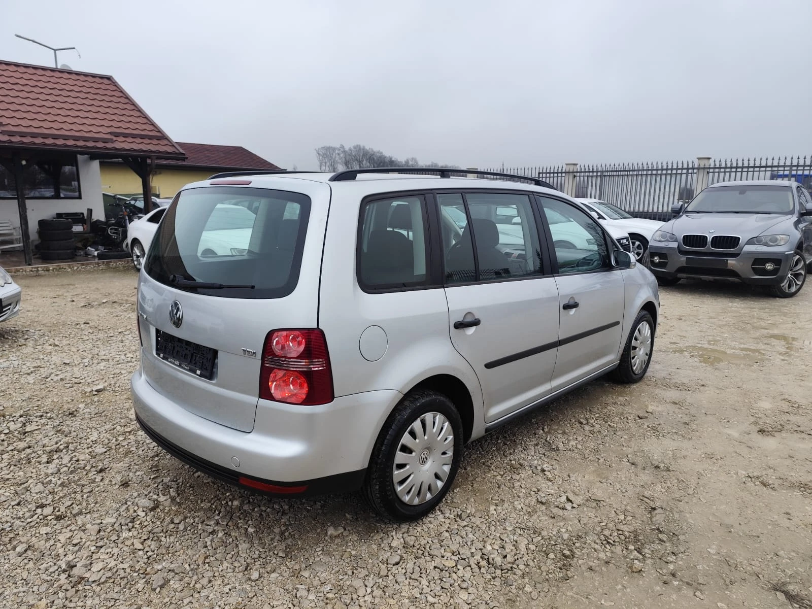 VW Touran 1.9 дизел 90 кс. - изображение 5