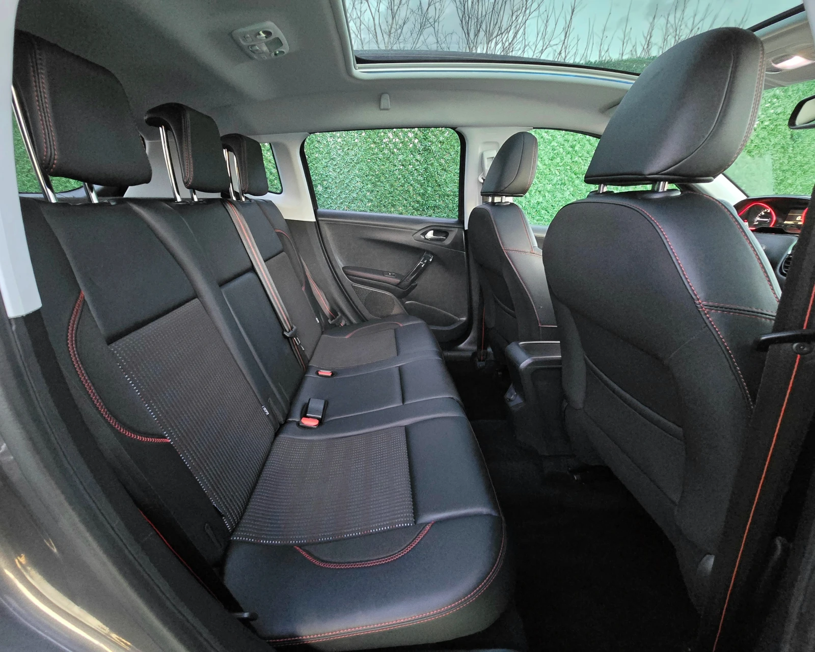 Peugeot 2008 1.2i* 131��* GT-Line* 51000��* FACE LIFT  | Mobile.bg � ����������� 11