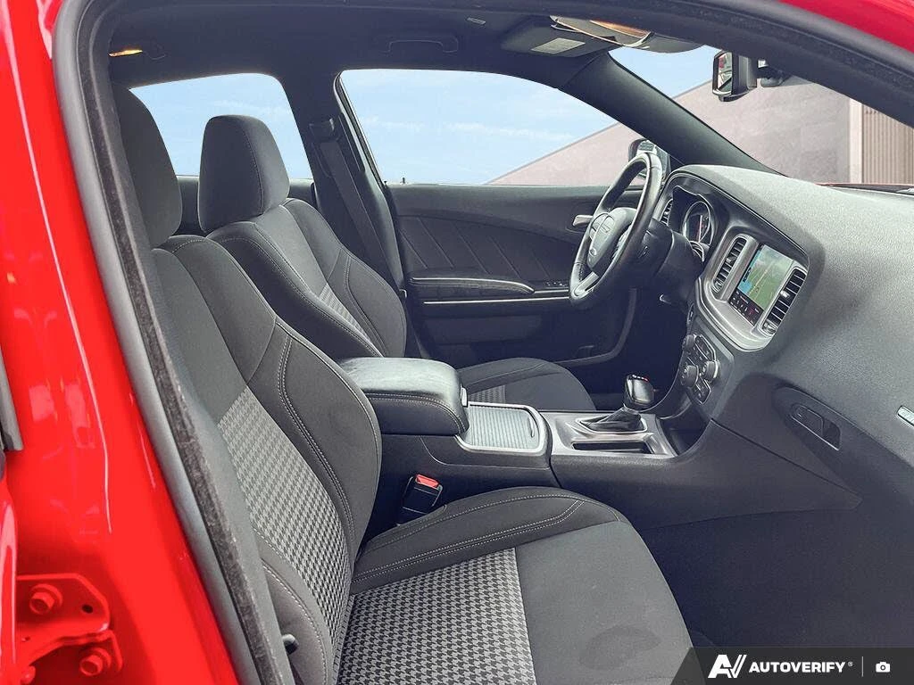 Dodge Charger * АвтоКредит * (ЦЕНА ДО БГ), снимка 14 - Автомобили и джипове - 53875715