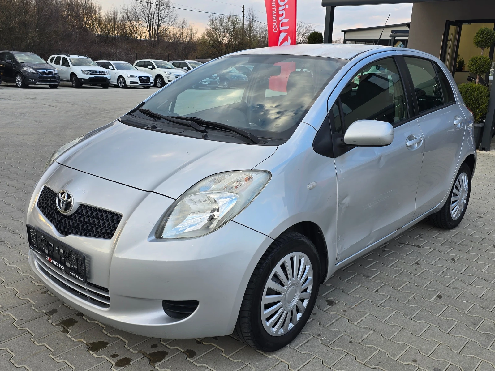 Toyota Yaris 1.0 Бензин, 70к.с., 12.2007г., снимка 5 - Автомобили и джипове - 53901492