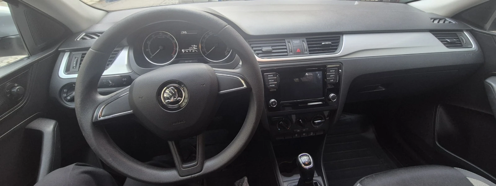 Skoda Rapid  Liftback, снимка 14 - Автомобили и джипове - 53975350