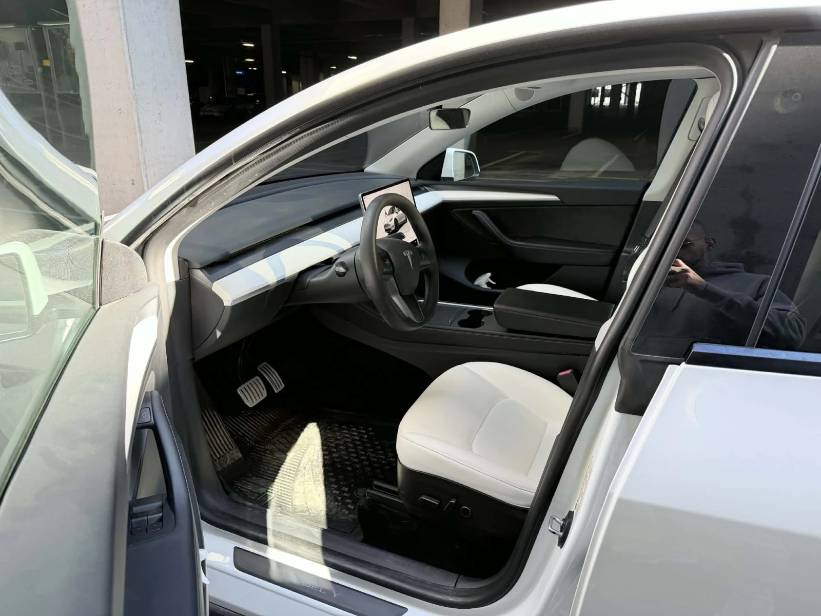 Tesla Model Y AWD Performance, снимка 10 - Автомобили и джипове - 54154414