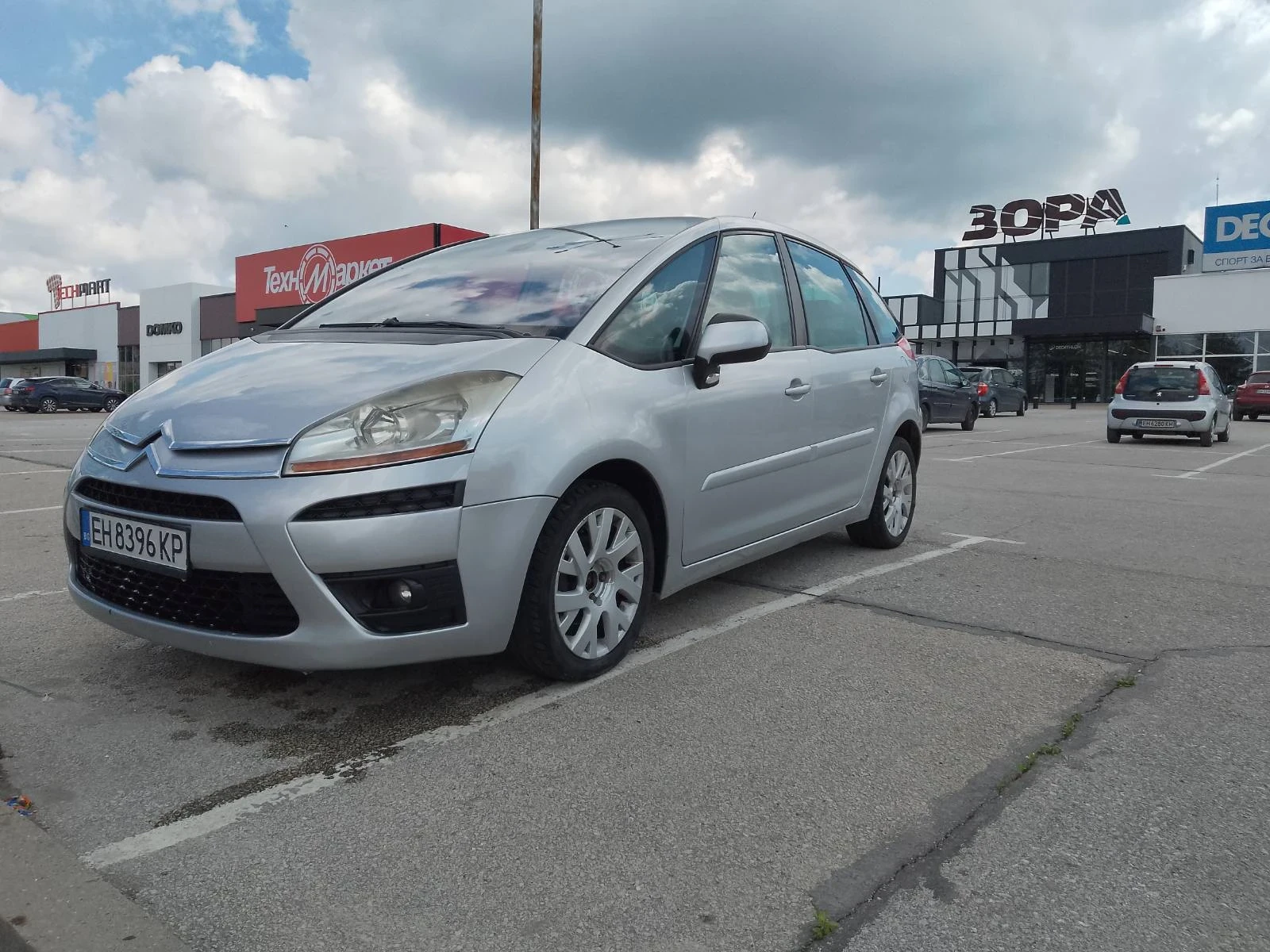 Citroen C4 Picasso Хечбек, снимка 3 - Автомобили и джипове - 54494735