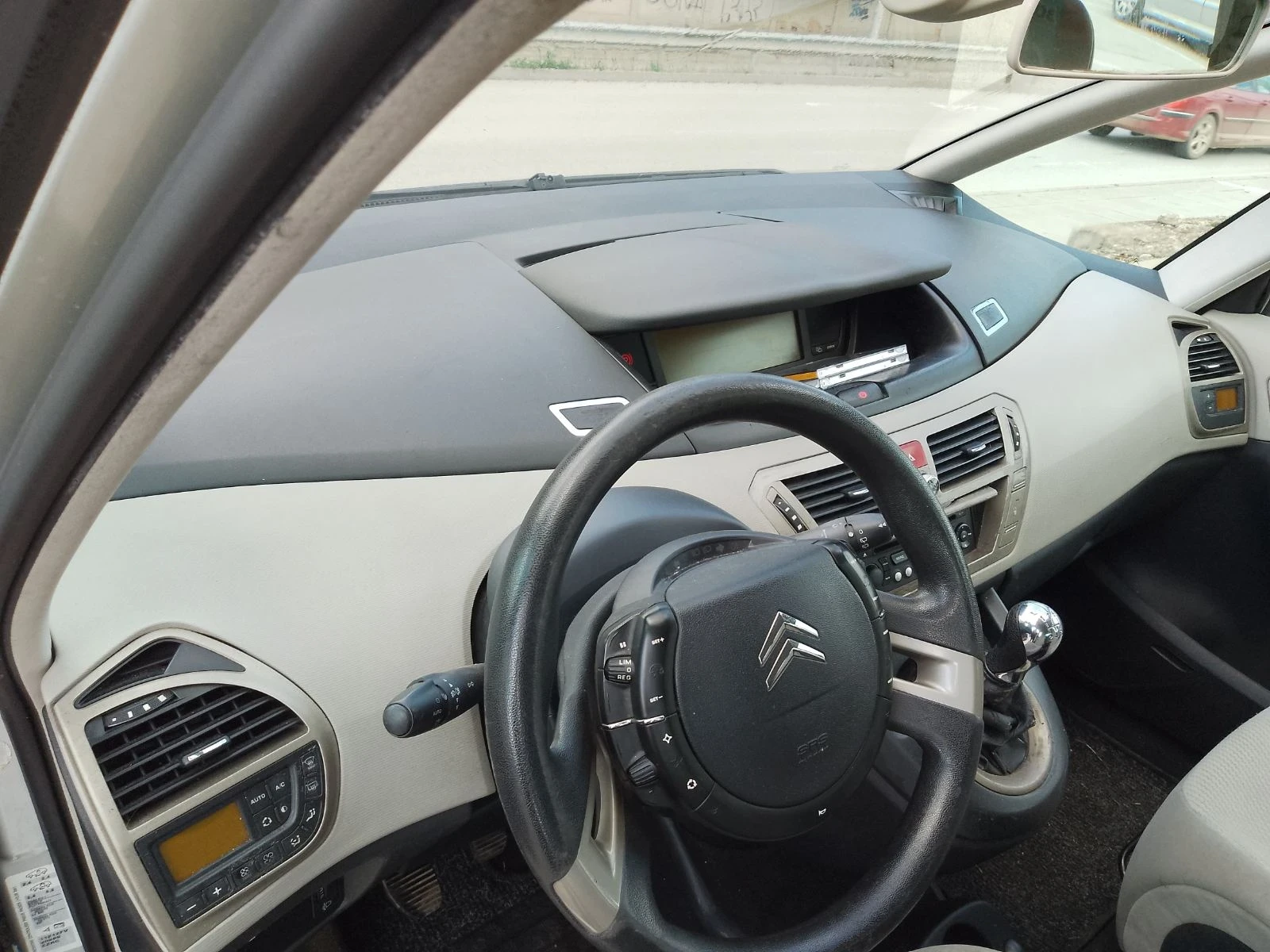 Citroen C4 Picasso Хечбек, снимка 9 - Автомобили и джипове - 54494735
