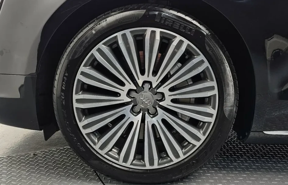 Audi A8 QUATTRO/435HP/TV/360/VENT/PANO/MATRIX/MC5, снимка 6 - Автомобили и джипове - 54616248