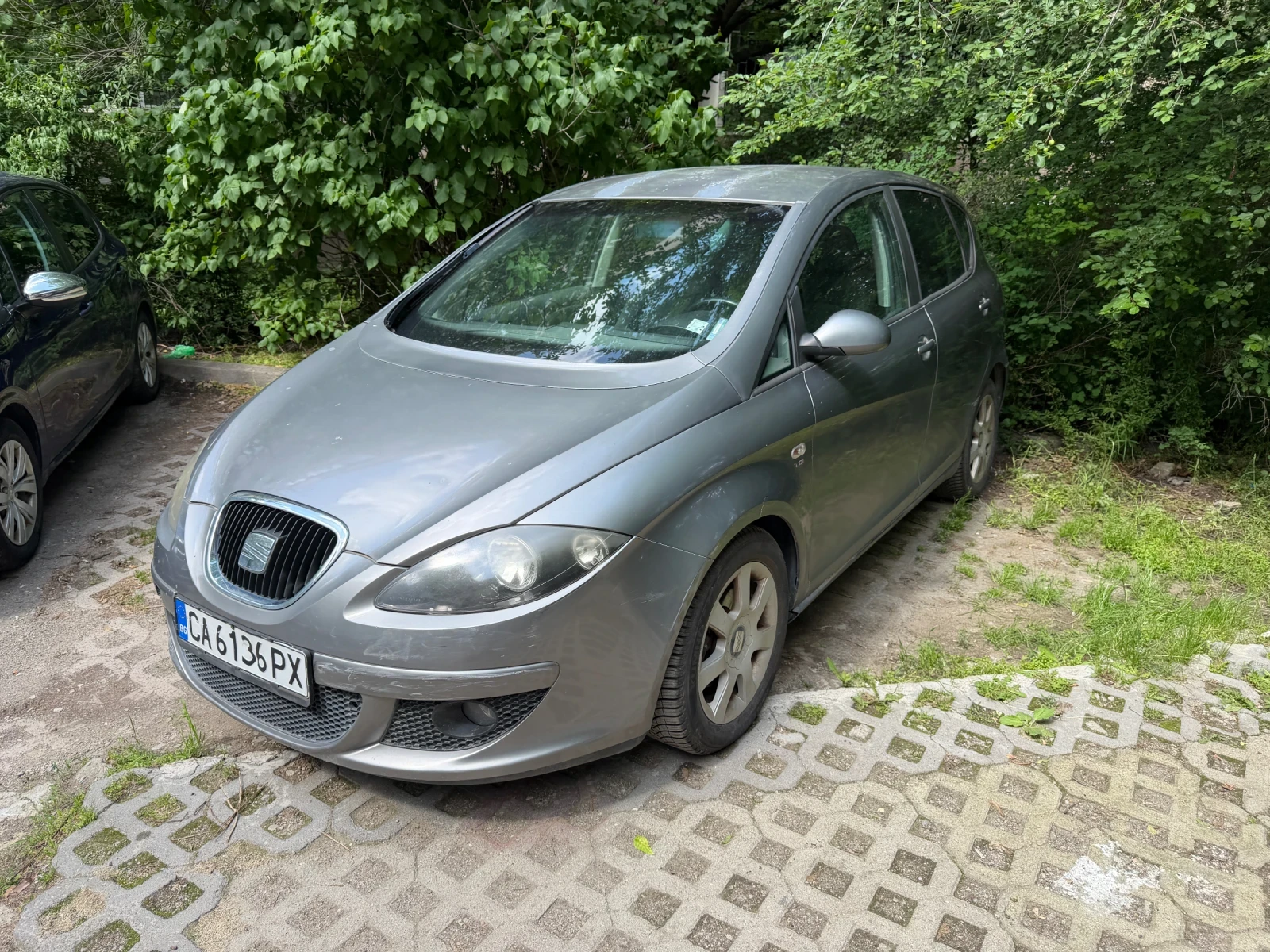 Seat Altea 2.0 TDI DSG, снимка 2 - Автомобили и джипове - 54669346