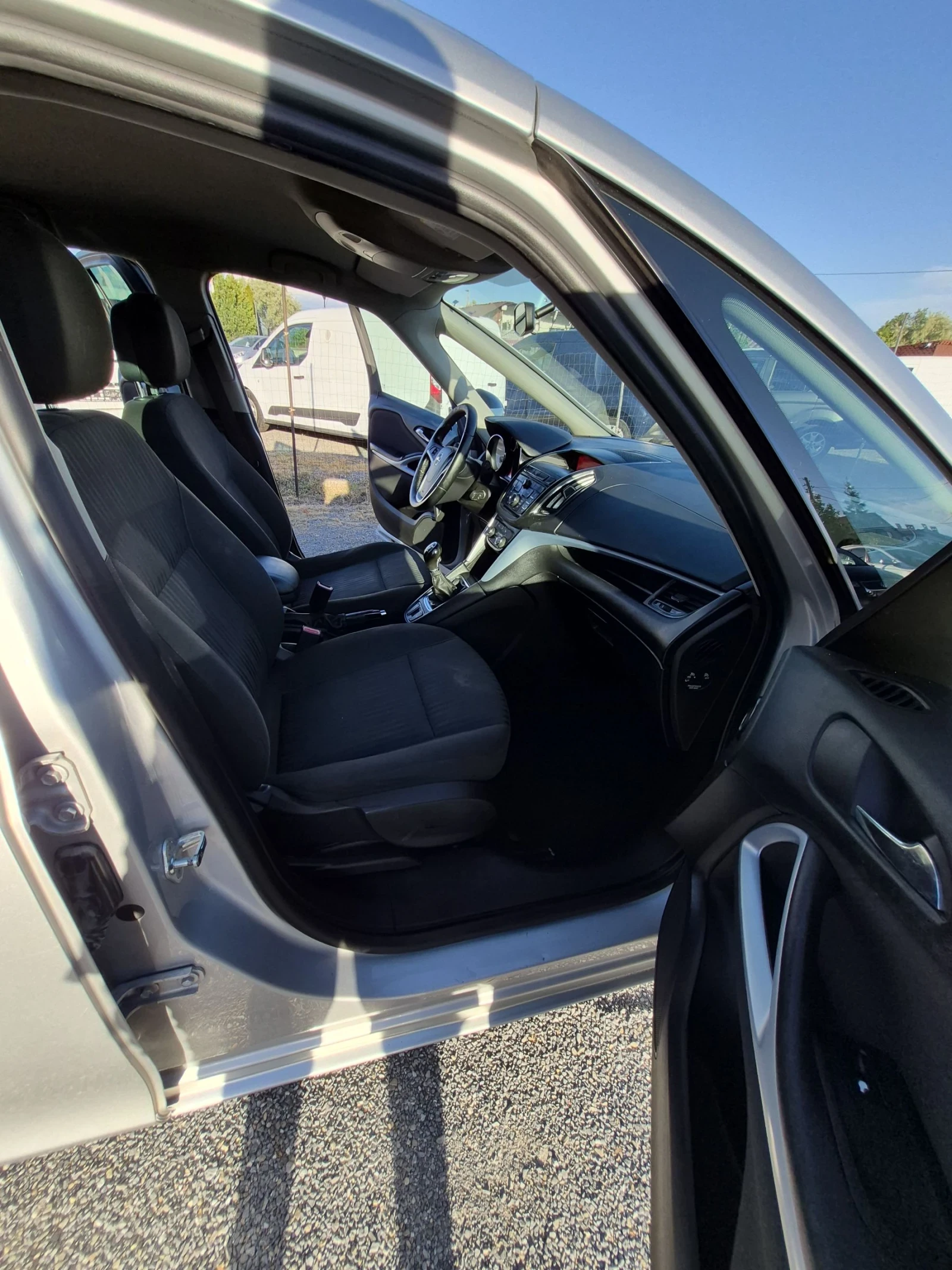 Opel Zafira 1.6 Turbo GNG Evro 6, снимка 10 - Автомобили и джипове - 54918087