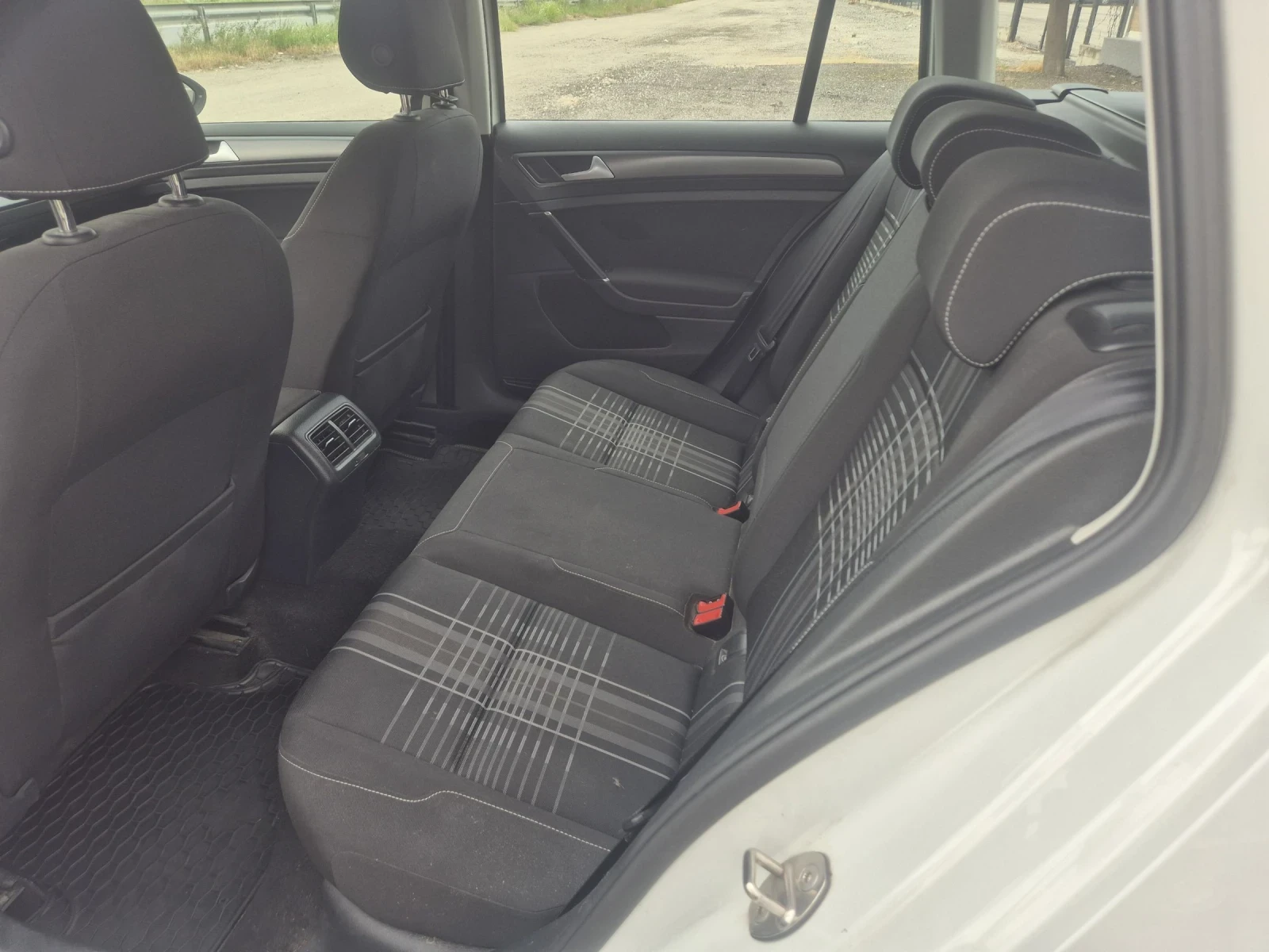 VW Golf 1.2FSI, снимка 11 - Автомобили и джипове - 54956243