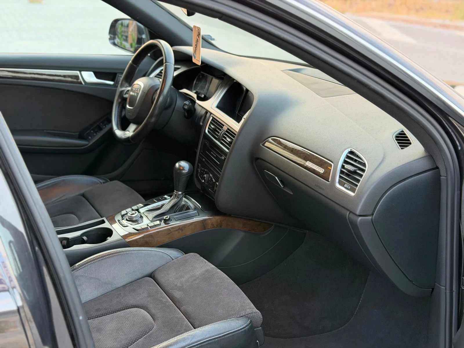 Audi A4 3.0D 239кс S-line* quattro* Панорама* Автомат, снимка 14 - Автомобили и джипове - 55343954
